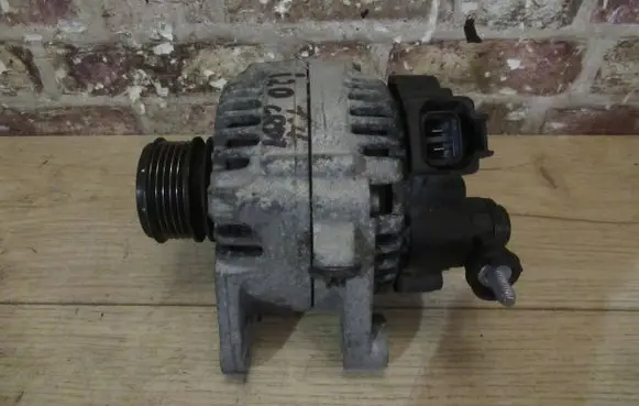 Hyundai i20 (PB PBT) Generator/alternator 37300-2a050