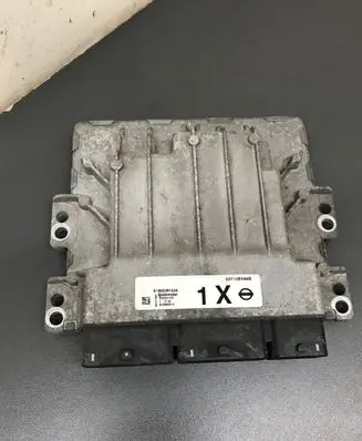 Nissan Juke I F15 Engine control unit/module