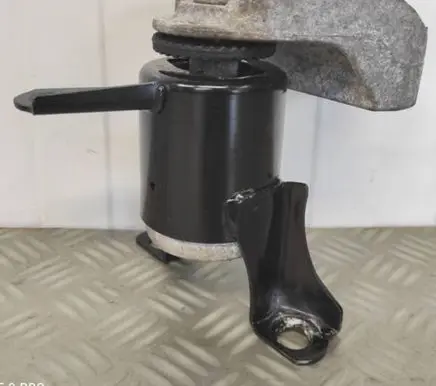 Ford Turneo Courier Engine mount bracket C1B16F012AD 010620213B F0M000P4FPA