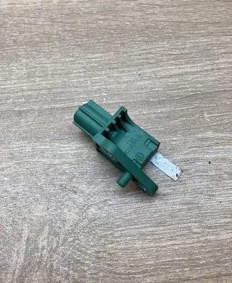 Volkswagen PASSAT B6 Airbag deployment crash/impact sensor 3C0909606