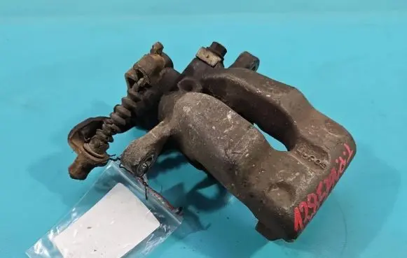 Opel Combo C Rear brake caliper IMPRK1385794