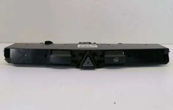 Opel Astra H Hazard light switch 13100105 03758075
