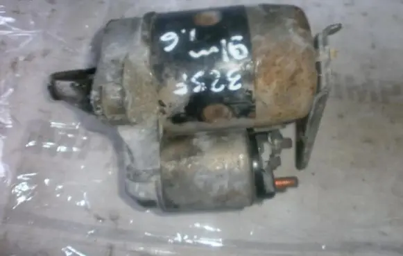 Mazda 323 F Starter motor m3t38882