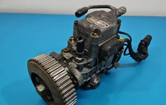 Seat Leon (1M) Fuel injection high pressure pump 0460404977 IMPRK1555252