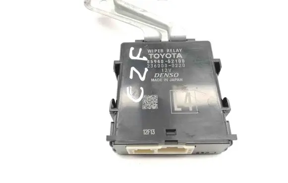 Toyota Yaris XP210 Other devices 8594052100