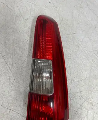 Volvo V70 Rear/tail lights 9154494