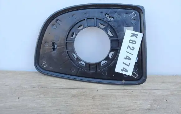 KIA Carens II Wing mirror glass B0C5V1V2BB