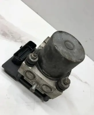 Audi A4 S4 B7 8E 8H ABS Pump 8E0614517AP 8E0010517017