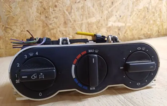 Mercedes-Benz Vito Viano W638 Climate control unit 122489583000