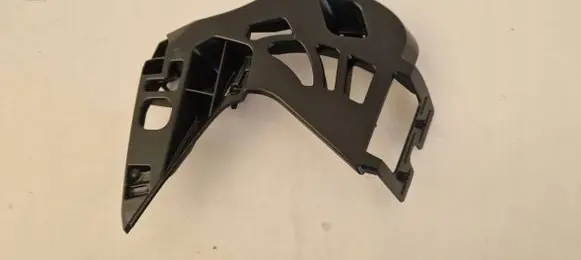 BMW 5 G30 G31 Front bumper mounting bracket 7385348