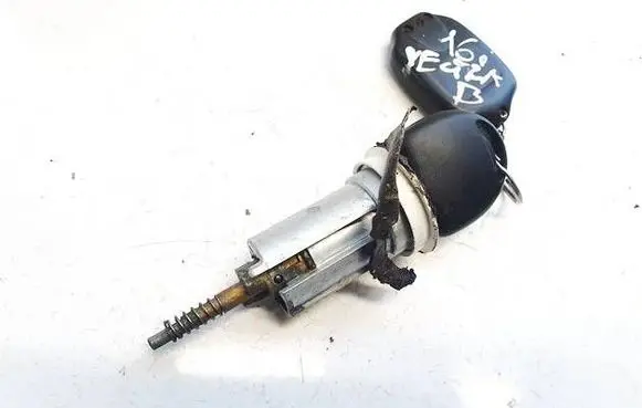 Opel Vectra B Ignition lock 90038193 1051