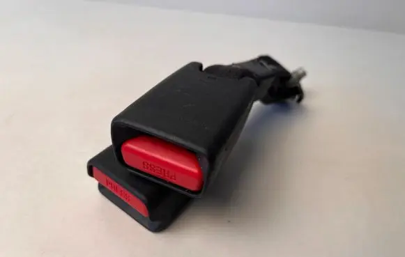 Subaru Forester SJ Middle seatbelt buckle (rear) 170220MS