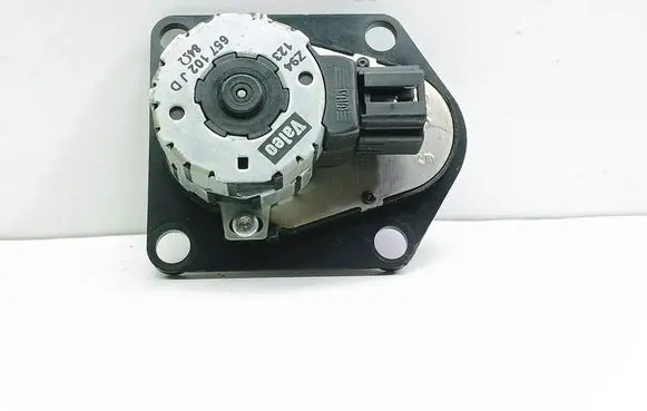 Citroen C5 Air flap motor/actuator 657102JD