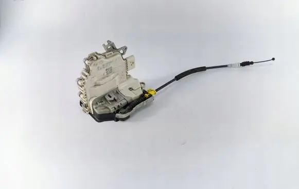 Audi Q5 SQ5 Rear door lock 8K0839016E