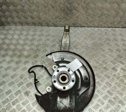 Volvo XC60 Front wheel hub 32298139
