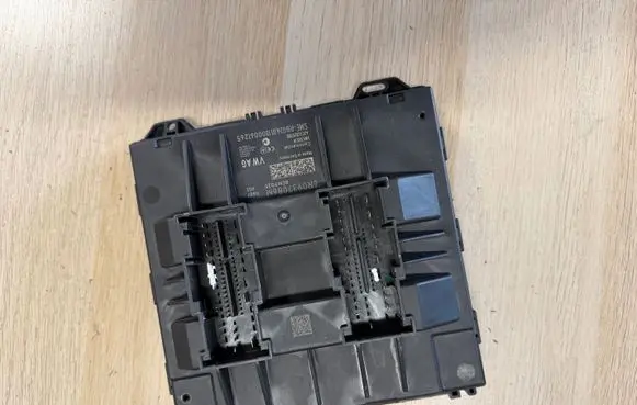 Ford Fiesta Comfort/convenience module 6R0937086M