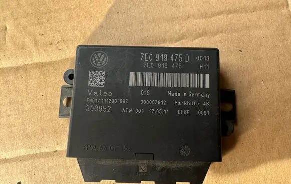 Volkswagen Transporter - Caravelle T5 Parking PDC control unit/module 7E0919475