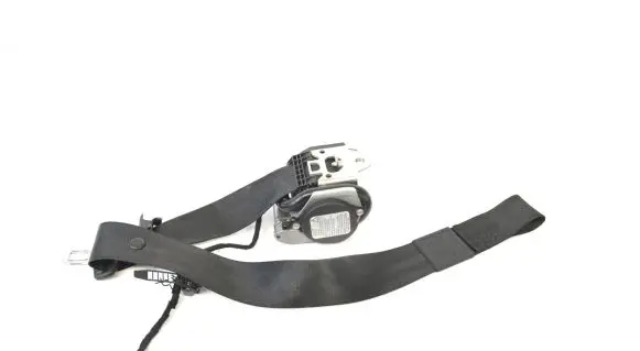 Audi A4 S4 B7 8E 8H Front seatbelt 8H0557705D