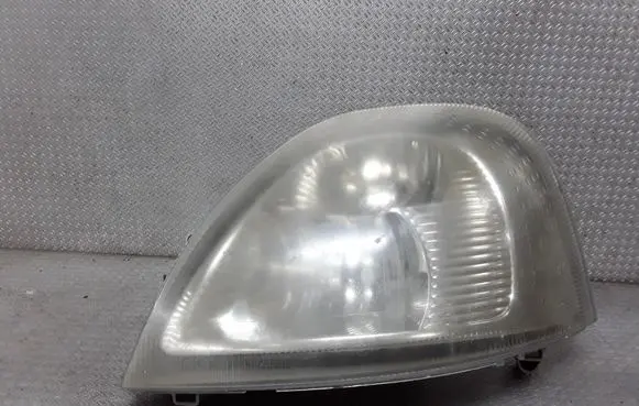 Renault Master II Headlight/headlamp 8200163516D