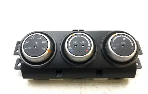 Nissan X-Trail T31 Climate control unit 275003UP0A K3112