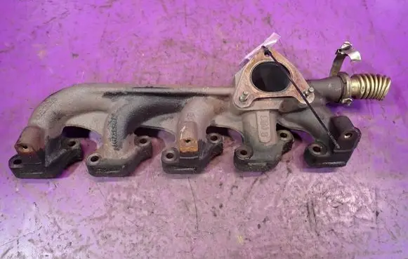 Volvo S60 Exhaust manifold