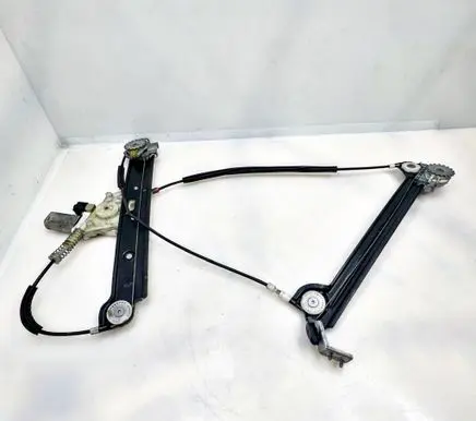 BMW 1 E82 E88 Front door window regulator with motor 7165581 0133626 130208