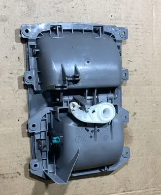 Mercedes-Benz Sprinter W906 Front door interior handle A9067600061 9067600061