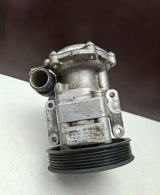 BMW 1 E81 E87 Power steering pump 6769598 7617955134 8675955108
