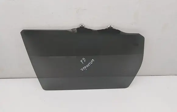 Mitsubishi Outlander Rear door window glass 5736A012