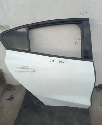 Ford Focus Rear door
