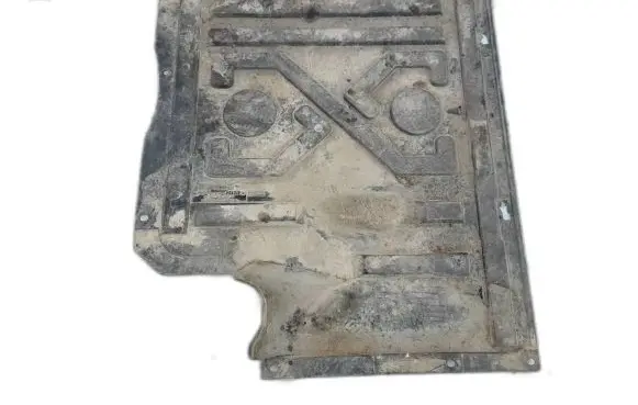 Engine splash shield/under tray