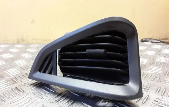 Ford Transit Dash center air vent grill V018B09
