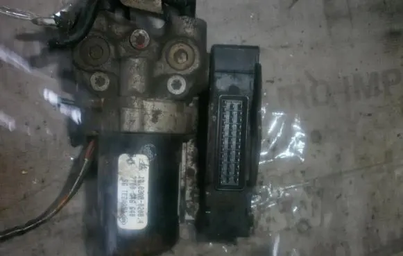Renault Laguna I ABS Pump 1009430301 06001re3014