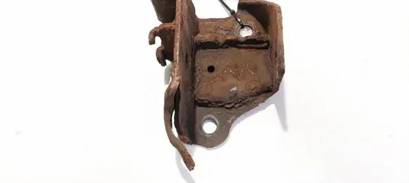 Nissan Cube Z12 Bracket in trunk/boot 