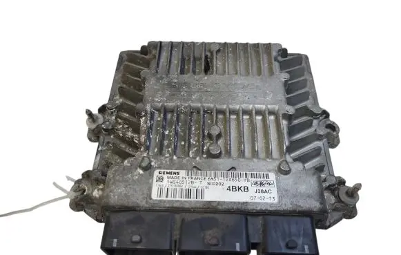 Ford Focus Engine control unit/module 6M5112A650YB 5WS40512BT