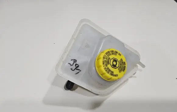 Porsche 911 Brake fluid reservoir 99135501301 991355013