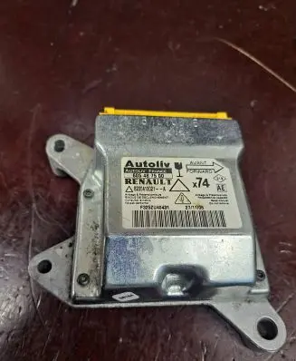Renault Laguna II Airbag control unit/module 8200412021 605487500 F325ZU40431