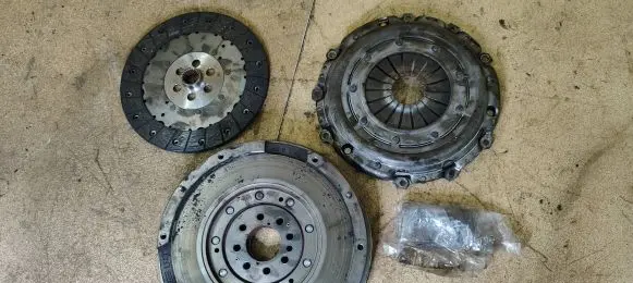 Volvo C30 Clutch set kit C0703385 702597