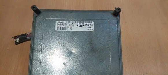 Ford Focus Engine control unit/module ECU 5M51-12A650-GC S118934103C SIM28