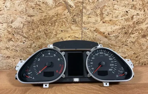 Audi A6 S6 C6 4F Speedometer (instrument cluster) 4F0920900M 503000730106 4F0910900A