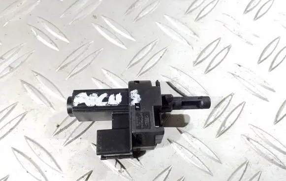Clutch pedal sensor