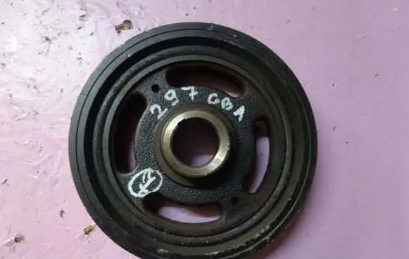 Nissan Qashqai Crankshaft pulley 8200367222