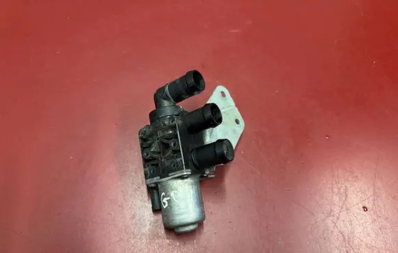 BMW X3 G01 Coolant heater control valve 9890553 64119890553