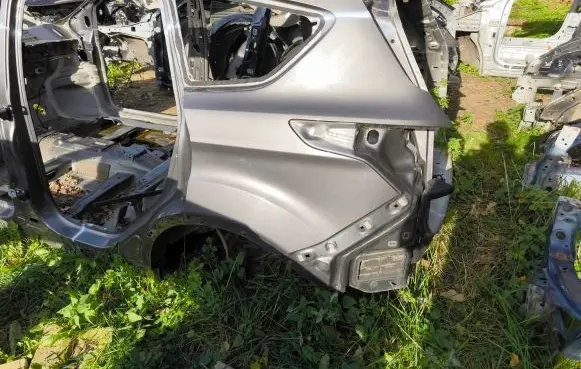 Ford Kuga II Rear quarter panel 