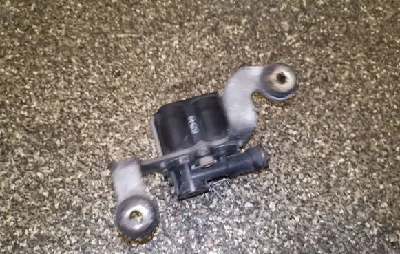 Lexus RX 300 Electric auxiliary coolant/water pump