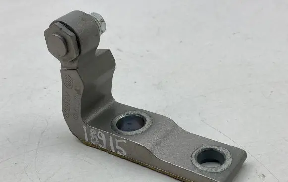 Volvo V90 Cross Country Front door lower hinge 31371555
