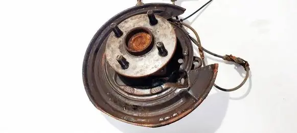 Toyota Corolla E120 E130 Rear wheel hub 
