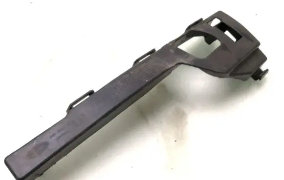 Ford Focus Front bumper mounting bracket 4M5117E857AC