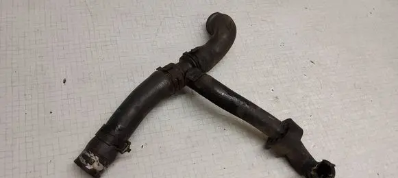 Volkswagen PASSAT B5 Engine coolant pipe/hose 028121053AA