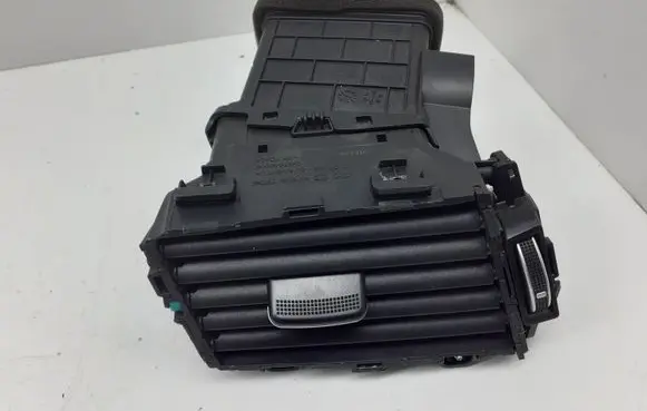 KIA Optima Dashboard side air vent grill/cover trim 84790D4000SG7 D497480000